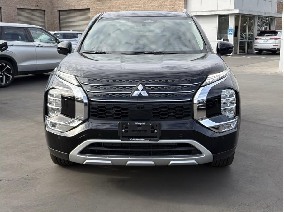 2025 Mitsubishi Outlander PHEV — side profile view