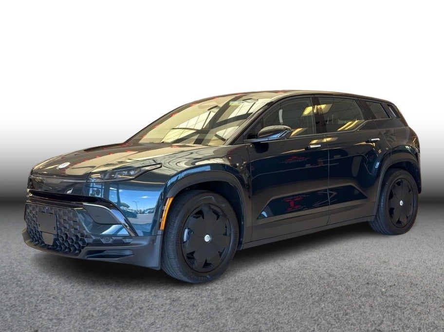 2023 Fisker Ocean Ultra Sport Utility 4D in Gray — front three-quarter view