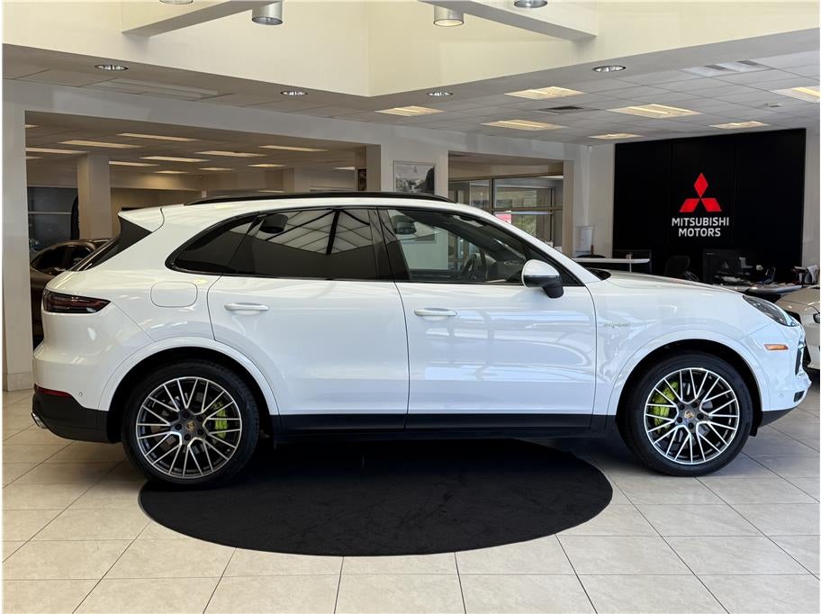 2022 Porsche Cayenne — interior view