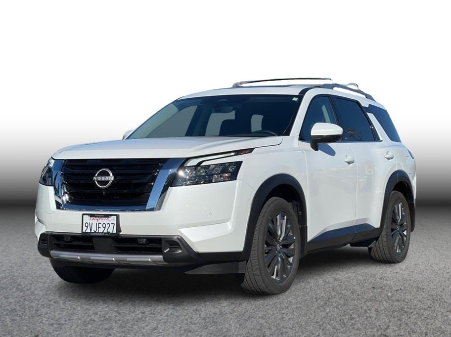 2025 Nissan Pathfinder SL Sport Utility 4D in White — front three-quarter view