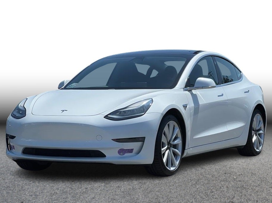 2019 Tesla Model 3 Long Range Sedan 4D in White — front three-quarter view